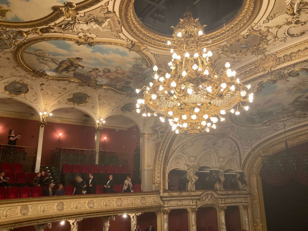 Gay escort zurich opera stadelhofen